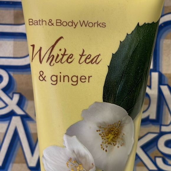 Bath & Body Works White Tea & Ginger Body Cream- 8 oz Bottle - Picture 2 of 11